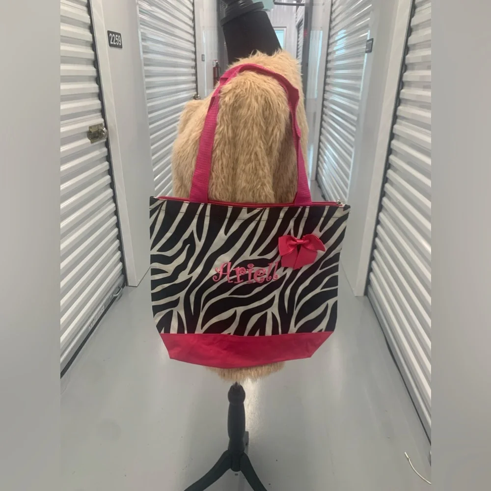 Large Tote 🦓 With Bow - Picture 4 of 10